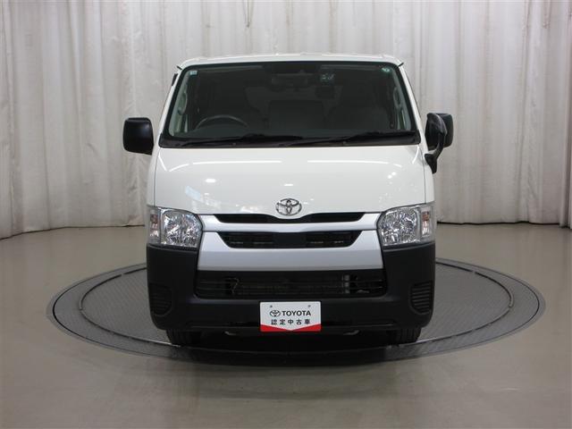 ハイエースバン DX 4WD 寒冷地 衝突被害軽減システム ディーゼル メモリーナビ バックカメラ ドラレコ ETC 盗難防止装置 キーレス 横滑り防止機能 乗車定員6人(2枚目)