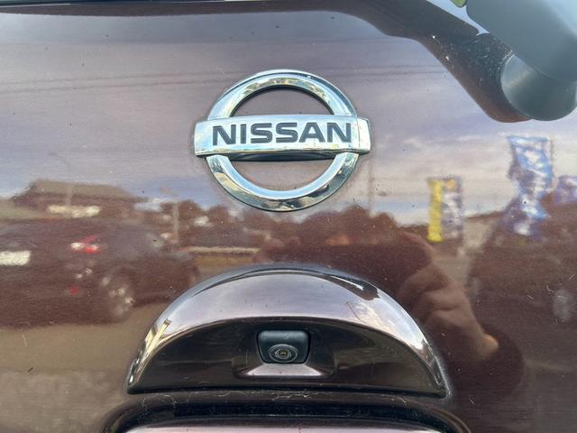 デイズ Ｘ　Ｖセレクション　４ＷＤ　ＥＴＣ　全方位カメラ　バックカメラ　ナビ　ＴＶ　シートヒーター　スマートキー　キーレス　アイドリングストップ　プッシュスタート　オートエアコン　アルミホイール（8枚目）