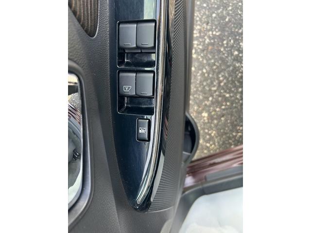 デイズ Ｘ　Ｖセレクション　４ＷＤ　ＥＴＣ　全方位カメラ　バックカメラ　ナビ　ＴＶ　シートヒーター　スマートキー　キーレス　アイドリングストップ　プッシュスタート　オートエアコン　アルミホイール（11枚目）