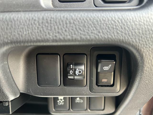 デイズ Ｘ　Ｖセレクション　４ＷＤ　ＥＴＣ　全方位カメラ　バックカメラ　ナビ　ＴＶ　シートヒーター　スマートキー　キーレス　アイドリングストップ　プッシュスタート　オートエアコン　アルミホイール（13枚目）