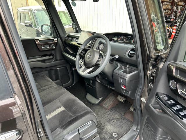 Ｎ－ＢＯＸカスタム Ｇ・Ｌホンダセンシング　４ＷＤ　ＥＴＣ　ドライブレコーダー　ナビ　ＴＶ　Ｂｌｕｅｔｏｏｔｈ接続　バックカメラ　片側電動スライドドア　シートヒーター　オートライト　クルコン　ＬＥＤヘッドライト　キーレス　スマートキー（10枚目）