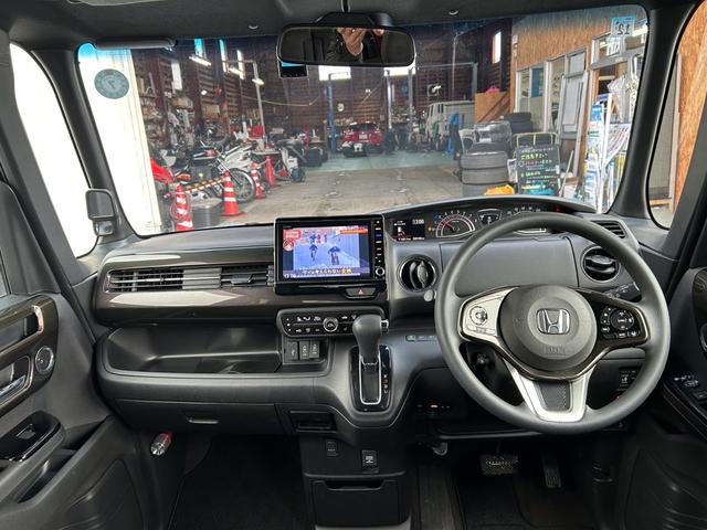 Ｎ－ＢＯＸカスタム Ｇ・Ｌホンダセンシング　４ＷＤ　ＥＴＣ　ドライブレコーダー　ナビ　ＴＶ　Ｂｌｕｅｔｏｏｔｈ接続　バックカメラ　片側電動スライドドア　シートヒーター　オートライト　クルコン　ＬＥＤヘッドライト　キーレス　スマートキー（14枚目）