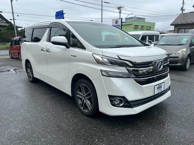 ヴェルファイアハイブリッド Ｖ　４ＷＤ　ＥＴＣ　ドライブレコーダー　キーレス　スマートキー　プッシュスタート　ナビ　ＴＶ　フリップダウンモニター　シートメモリ機能付き　両側電動スライドドア　パワーシート（3枚目）