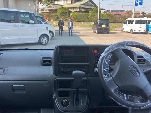 ハイゼットカーゴ ＤＸ　４ＷＤ　ＡＴ　両側スライドドア　キーレスエントリー　エアコン　運転席エアバッグ　助手席エアバッグ（8枚目）