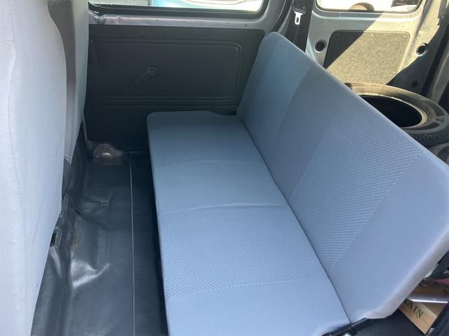 ハイゼットカーゴ ＤＸ　４ＷＤ　ＡＴ　両側スライドドア　キーレスエントリー　エアコン　運転席エアバッグ　助手席エアバッグ（10枚目）