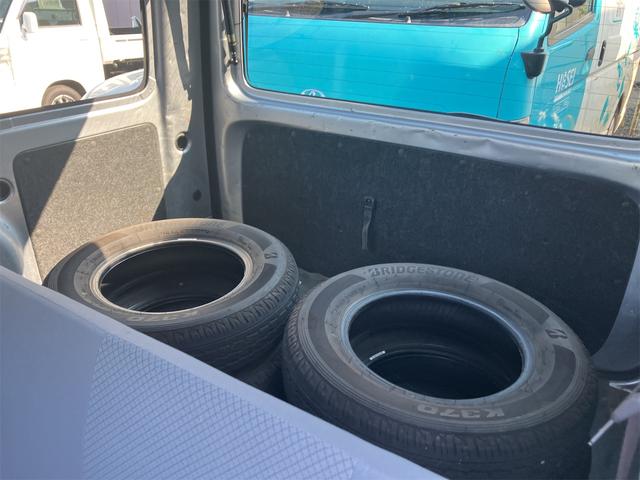 ハイゼットカーゴ ＤＸ　４ＷＤ　ＡＴ　両側スライドドア　キーレスエントリー　エアコン　運転席エアバッグ　助手席エアバッグ（11枚目）