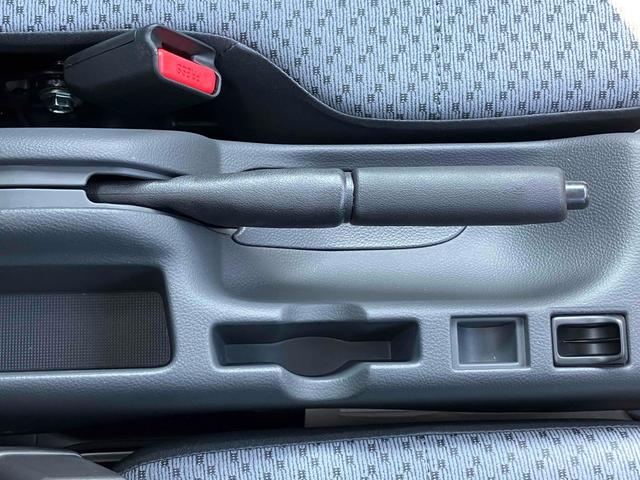 キャリイトラック KCエアコン・パワステ 4WD 軽トラック AT クリアランスソナー レーンアシスト アイドリングストップ オートライト ESC エアコン パワーウィンドウ 運転席エアバッグ 助手席エアバッグ 記録簿(12枚目)