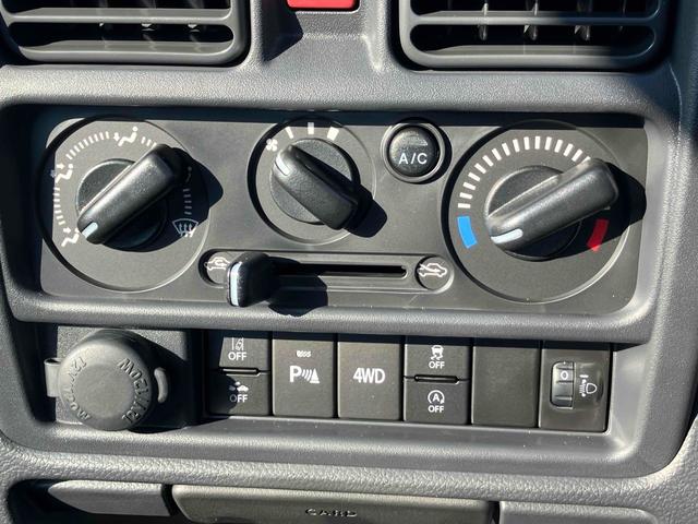 キャリイトラック KCエアコン・パワステ 4WD 軽トラック AT クリアランスソナー レーンアシスト アイドリングストップ オートライト ESC エアコン パワーウィンドウ 運転席エアバッグ 助手席エアバッグ 記録簿(14枚目)