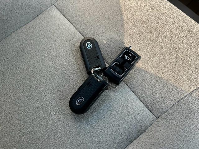 ムーヴキャンバス ＧメイクアップＶＳ　ＳＡＩＩＩ　４ＷＤ　３６０°カメラ　ナビ　ＴＶプッシュスタート　スマートキー　キーレス　エアコン　両側スライドドア　シートヒーター　フルフラット（27枚目）