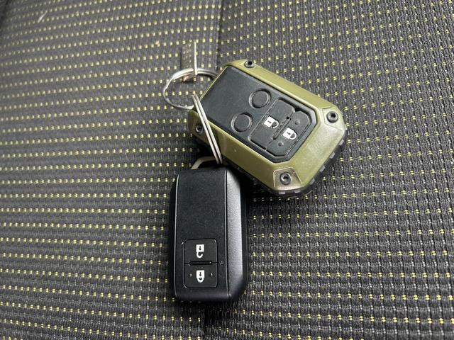 ジムニー XC 4WD マニュアル ETC ナビ TV クルーズコントロール バックカメラ シートヒーター キーレス スマートキー プッシュスタート(25枚目)