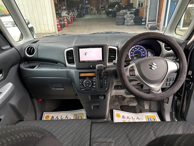 スペーシア Ｇリミテッド　４ＷＤ　ナビ　ＴＶ　両側スライドドア　シートヒーター　アイドリングストップ　アルミホイール　キーレス　スマートキー　フルフラット（13枚目）