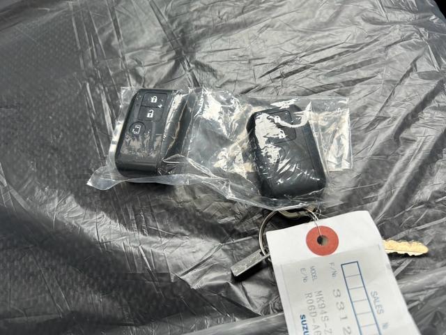 スペーシアカスタム ハイブリッドＧＳ　４ＷＤ　クルーズコントロール　シートヒーター　スマートキー　キーレス　プッシュスタート　届け出済み未使用車　アルミホイール（21枚目）