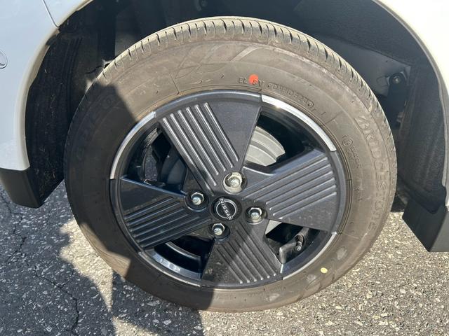 サクラ Ｘ　電気自動車　シートヒーター　ステアリングヒーター　全方位カメラ　ナビ　ＬＥＤヘッドランプ　スマートキー　キーレス　アルミホイール　クリアランスソナー（6枚目）