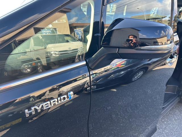 ヴェルファイアハイブリッド ＺＲ　４ＷＤ　ドラレコ　ナビ　ＴＶ　クルコン　バックカメラ　シートヒーター　シートエアコン　パワーシート　シートメモリ機能　両側電動スライドドア　オットマン　クリアランスソナー　スマートキー　キーレス（11枚目）