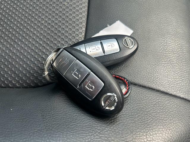 エクストレイル ２０Ｘｔ　４ＷＤ　ＥＴＣ　ナビ　クルーズコントロール　スマートキー　キーレス　寒冷地仕様　シートヒーター　エアコン　パワステ　パワーウィンドウ（17枚目）