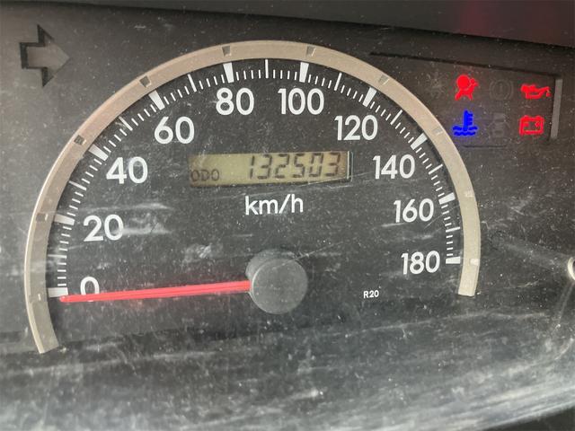 ヴォクシー Ｘ　４ＷＤ　サイドリフトアップシート車　脱着タイプ（27枚目）