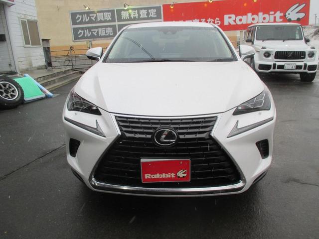ＮＸ ＮＸ３００　バージョンＬ　４ＷＤ　純正エンジンスターター　ドラレコ　パワーバックドア　純正１８インチアルミ　三眼ＬＥＤヘッドライト　赤本革シート（4枚目）