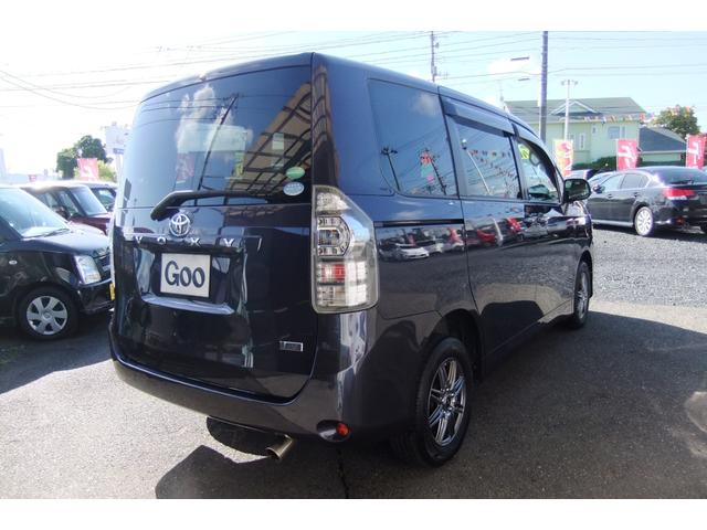 ヴォクシー X Lエディション 4WD 社外ナビ・フルセグTV・ETC・社外エンジンスターター・左パワスラ・7人乗り(2枚目)