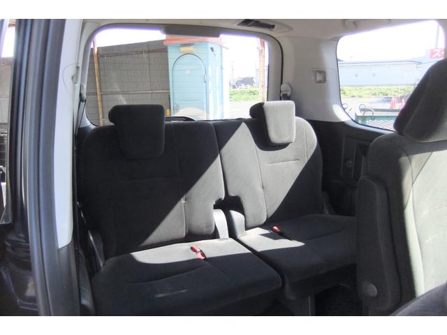 ヴォクシー X Lエディション 4WD 社外ナビ・フルセグTV・ETC・社外エンジンスターター・左パワスラ・7人乗り(7枚目)