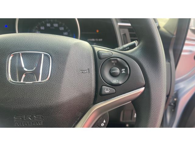 フィット １３Ｇ・Ｆコンフォートエディション　オートエアコン　アイドリングストップ　スマートキー　４ＷＤ　シートヒーター（17枚目）