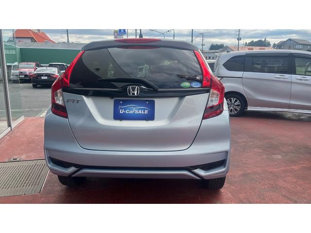 フィット １３Ｇ・Ｆコンフォートエディション　オートエアコン　アイドリングストップ　スマートキー　４ＷＤ　シートヒーター（26枚目）