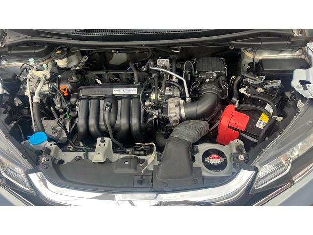 フィット １３Ｇ・Ｆコンフォートエディション　オートエアコン　アイドリングストップ　スマートキー　４ＷＤ　シートヒーター（37枚目）