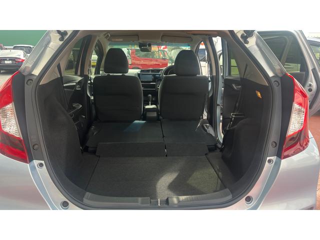 フィット １３Ｇ・Ｆコンフォートエディション　オートエアコン　アイドリングストップ　スマートキー　４ＷＤ　シートヒーター（43枚目）