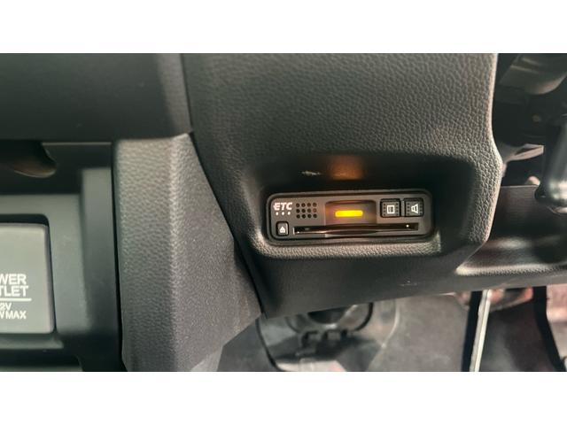 フィット １３Ｇ・Ｆコンフォートエディション　オートエアコン　アイドリングストップ　スマートキー　４ＷＤ　シートヒーター（52枚目）