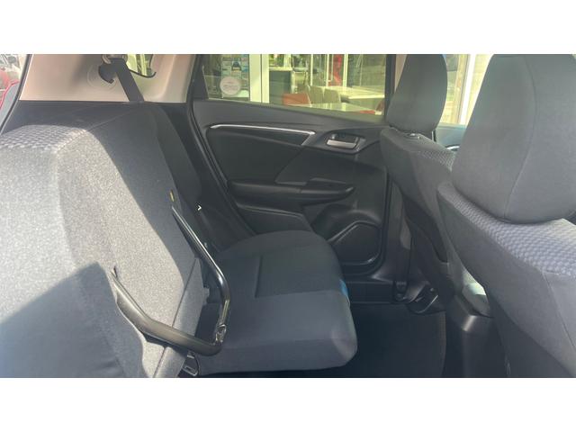 フィット １３Ｇ・Ｆコンフォートエディション　オートエアコン　アイドリングストップ　スマートキー　４ＷＤ　シートヒーター（55枚目）