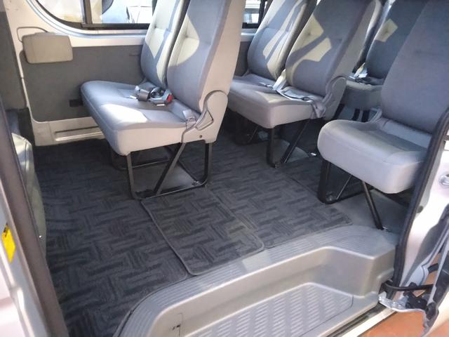 ハイエースワゴン DX ダブルエアコン 助手席エアバッグ 運転席エアバッグ 4WD キーレス ワンオーナー Bカメ パワーステアリング ABS(24枚目)