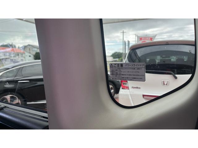 Ｎ－ＢＯＸカスタム ２トーンカラースタイル　Ｇ・ターボＬパッケージ　クルコン　スマートキー　４ＷＤ　横滑り防止装置　ＥＴＣ　シートヒーター　Ｂカメラ（3枚目）