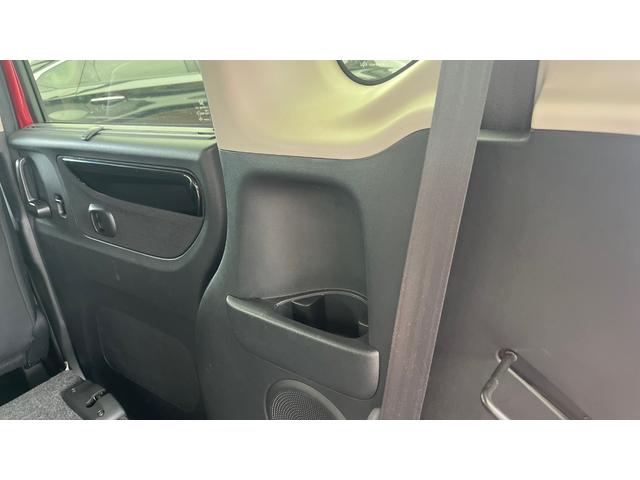 Ｎ－ＢＯＸカスタム ２トーンカラースタイル　Ｇ・ターボＬパッケージ　クルコン　スマートキー　４ＷＤ　横滑り防止装置　ＥＴＣ　シートヒーター　Ｂカメラ（17枚目）