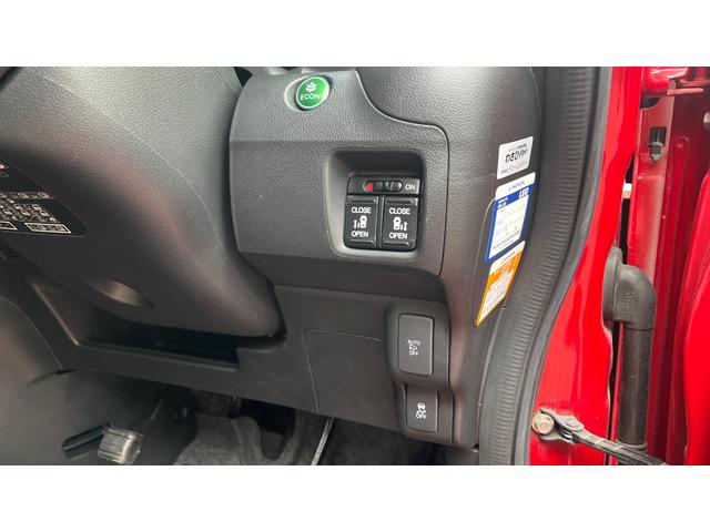 Ｎ－ＢＯＸカスタム ２トーンカラースタイル　Ｇ・ターボＬパッケージ　クルコン　スマートキー　４ＷＤ　横滑り防止装置　ＥＴＣ　シートヒーター　Ｂカメラ（42枚目）