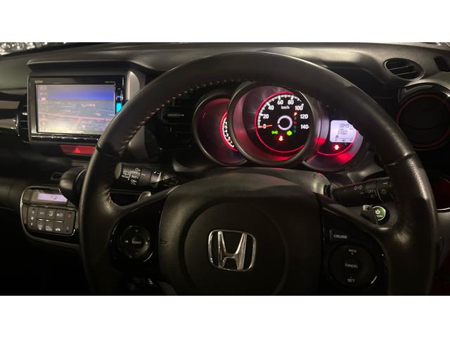 Ｎ－ＢＯＸカスタム ２トーンカラースタイル　Ｇ・ターボＬパッケージ　クルコン　スマートキー　４ＷＤ　横滑り防止装置　ＥＴＣ　シートヒーター　Ｂカメラ（56枚目）