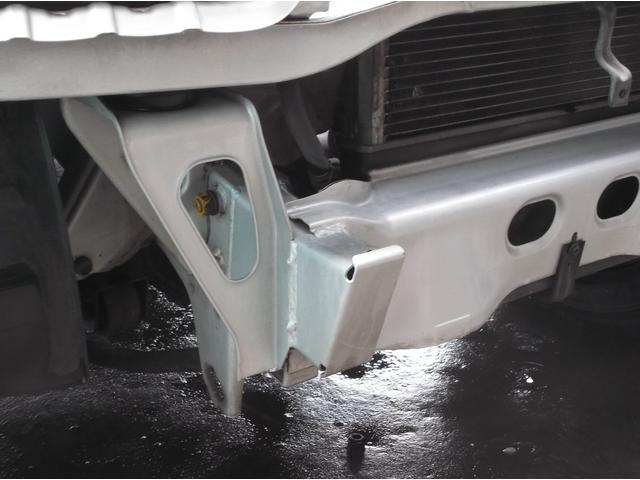 XL 4WD オートマ タイミングチェーン サビの少ないジムニー アルミホイール フォグランプ バンパーFR同色塗装 キーレス 車検令和6年6月 クラリオンCDデッキ(35枚目)