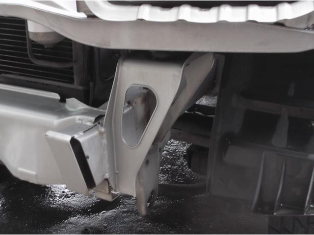 XL 4WD オートマ タイミングチェーン サビの少ないジムニー アルミホイール フォグランプ バンパーFR同色塗装 キーレス 車検令和6年6月 クラリオンCDデッキ(36枚目)