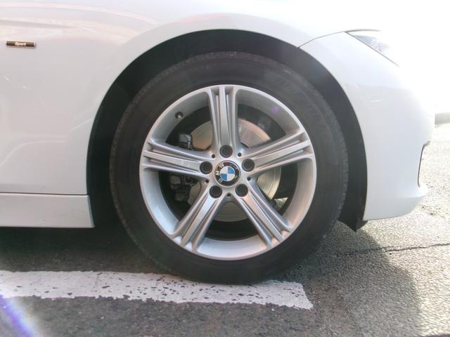 ３シリーズ ３２０ｄツーリング　スポーツ　ナビ／ＥＴＣ／バックカメラ／スマートキー／プッシュスタート／アイドリングストップ／クリアランスソナー／オートライト（10枚目）