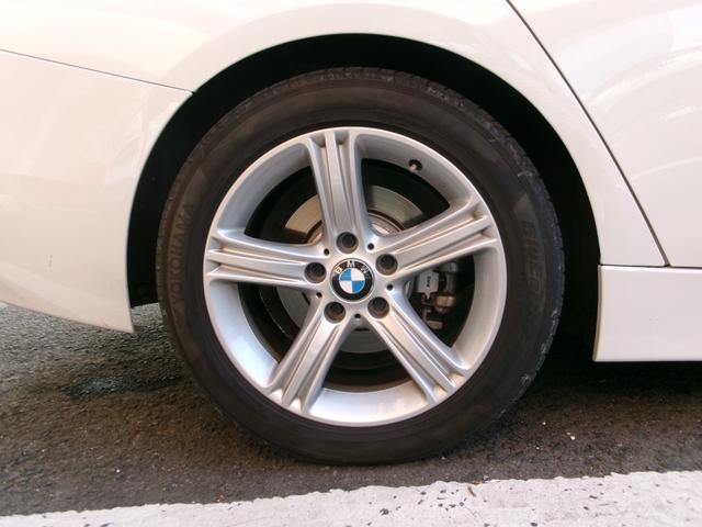 ３シリーズ ３２０ｄツーリング　スポーツ　ナビ／ＥＴＣ／バックカメラ／スマートキー／プッシュスタート／アイドリングストップ／クリアランスソナー／オートライト（11枚目）