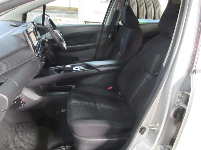 ノート Ｘ　ＦＯＵＲ　４ＷＤ　ハイブリッド　社外ナビ　バックカメラ　ＥＴＣ　スマートキー（9枚目）