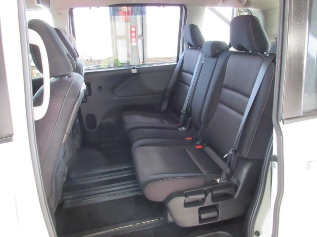 セレナ ハイウェイスター VセレクションII 4WD プロパイロット 純正ナビ フルセグTV CD アラウンドビューモニター パーキングアシスト(11枚目)