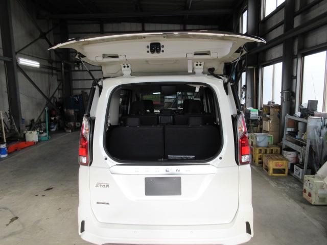 セレナ ハイウェイスター VセレクションII 4WD プロパイロット 純正ナビ フルセグTV CD アラウンドビューモニター パーキングアシスト(13枚目)