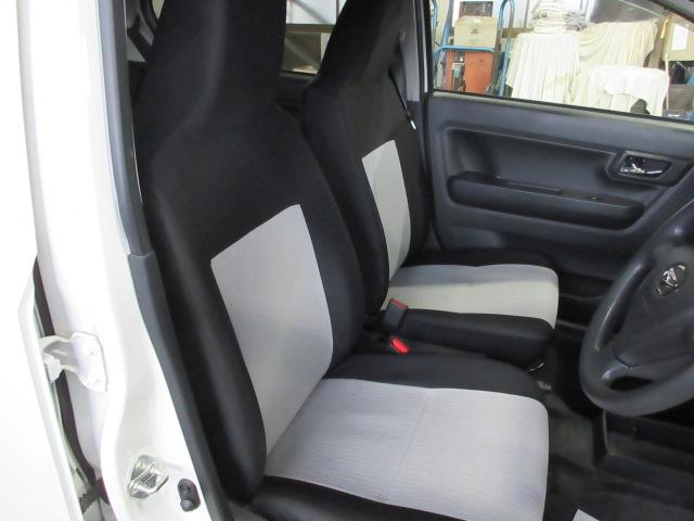 ミライース Ｘ　ＳＡＩＩＩ　４ＷＤ　キーレス　ＬＥＤヘッドライト　純正ＣＤ（9枚目）