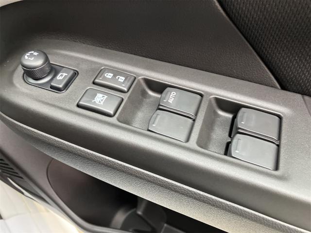 スイフト ハイブリッドＭＺ　４ＷＤ　全周囲カメラ　ナビ　ＴＶ　クリアランスソナー　オートクルーズコントロール　レーンアシスト　衝突被害軽減システム　アルミホイール　オートライト　ＬＥＤヘッドランプ　スマートキー（9枚目）