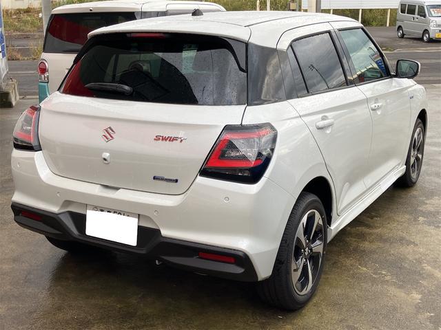 スイフト ハイブリッドＭＺ　４ＷＤ　全周囲カメラ　ナビ　ＴＶ　クリアランスソナー　オートクルーズコントロール　レーンアシスト　衝突被害軽減システム　アルミホイール　オートライト　ＬＥＤヘッドランプ　スマートキー（14枚目）