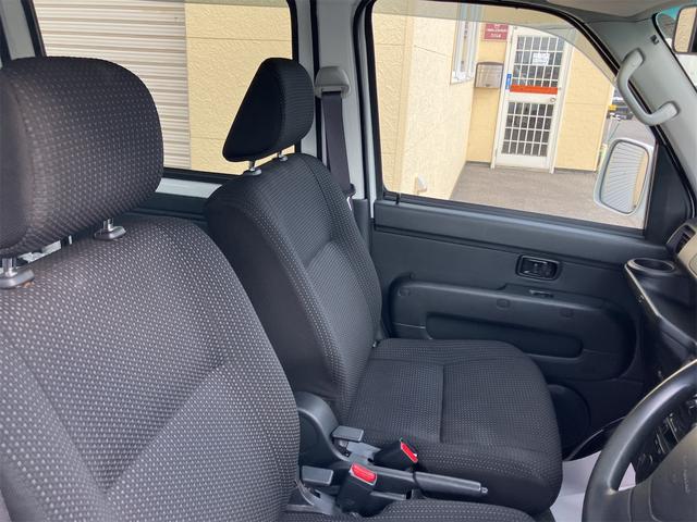 ハイゼットカーゴ クルーズＳＡＩＩＩ　４ＷＤ　軽バン　ＡＴ　衝突被害軽減システム　ＥＴＣ　ナビ　バックカメラ　両側スライドドア　キーレスエントリー　アイドリングストップ　電動格納ミラー　オートマチックハイビーム　ＥＳＣ　エアコン（18枚目）