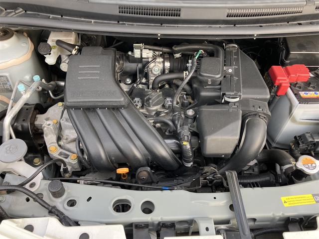 ノート Ｘ　ＦＯＵＲ　４ＷＤ　クリアランスソナー　レーンアシスト　衝突被害軽減システム　オートライト　スマートキー　電動格納ミラー　ＣＶＴ　盗難防止システム　衝突安全ボディ　記録簿　ＡＢＳ　ＥＳＣ　ＣＤ（18枚目）