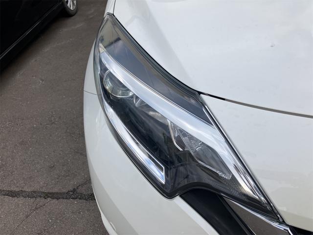 ノート Ｘ　ＦＯＵＲ　４ＷＤ　クリアランスソナー　レーンアシスト　衝突被害軽減システム　オートライト　スマートキー　電動格納ミラー　ＣＶＴ　盗難防止システム　衝突安全ボディ　記録簿　ＡＢＳ　ＥＳＣ　ＣＤ（21枚目）