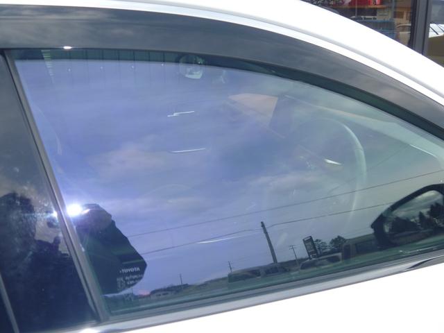 クラウンクロスオーバー ＲＳアドバンスド　ＲＳアドバンスド（５名）サンルーフＴＲＤエアロ　４ＷＤ　ＥＴＣ　スマートキー　レーンアシスト　ＬＥＤ　電動リアゲート　パワーシート　シートエアコン　メモリーナビ　バックカメラ（14枚目）