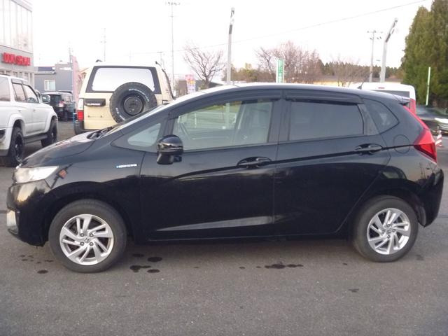 ■併設の自社工場を完備しております。もちろん認証工場で、ご購入後も点検や消耗部品の交換などを実施し、安心・安全なカーライフをサポートします。