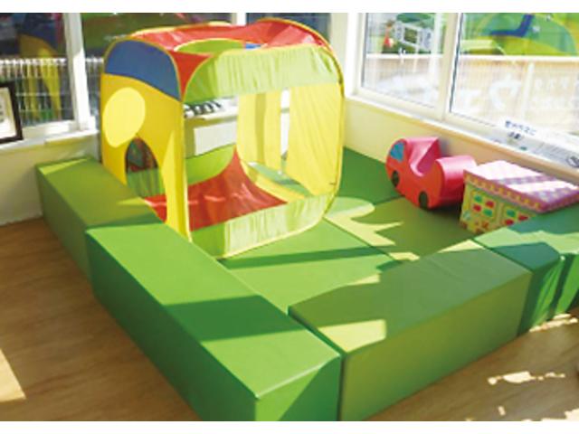 ■キッズコ−ナ−完備！女性スタッフを増員■落ち着きのあるショールームでゆっくりおくつろぎ下さい